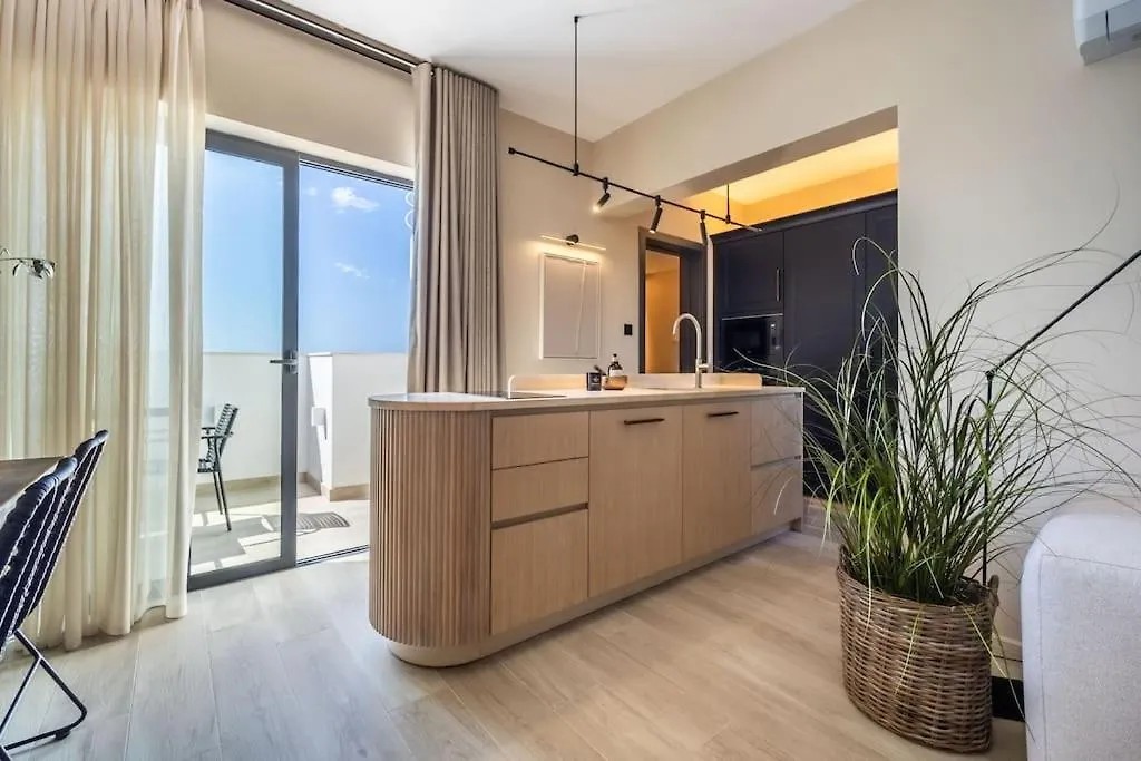 The Sixth - Luxury Penthouse Apartment Marsaskala